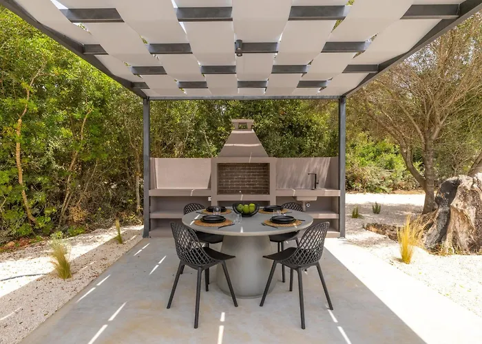 Ka - Yagi Villa Khalikerí