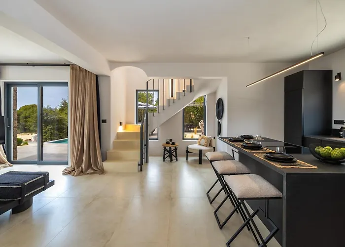 Ka - Yagi Villa Khalikerí